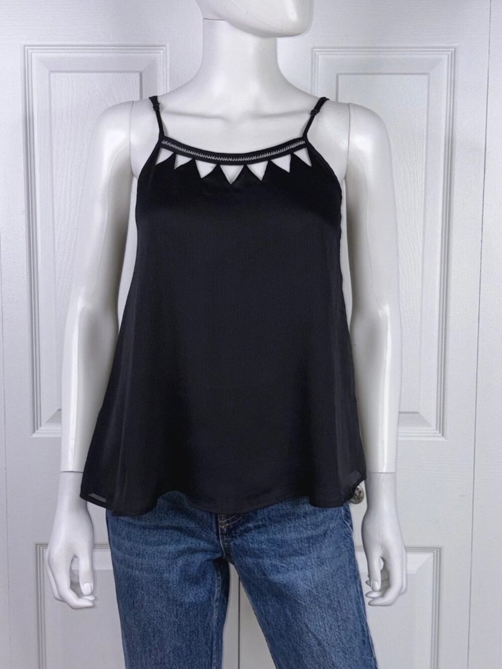 ARYN K women's black camisole small